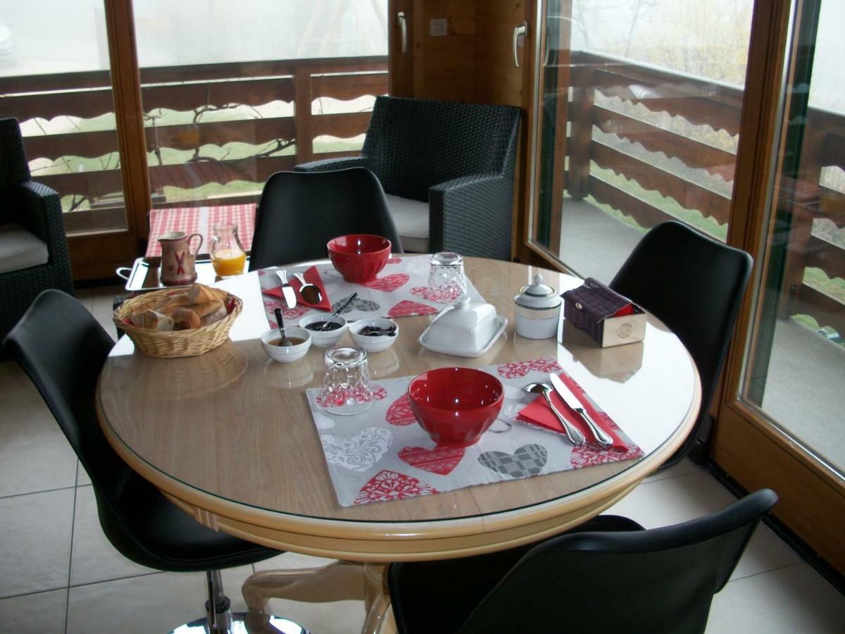 Chalet Les Aigles Saint-Sixt Exterior foto